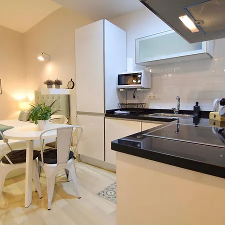 Letplanet Peaceful Thyssen Apartment *